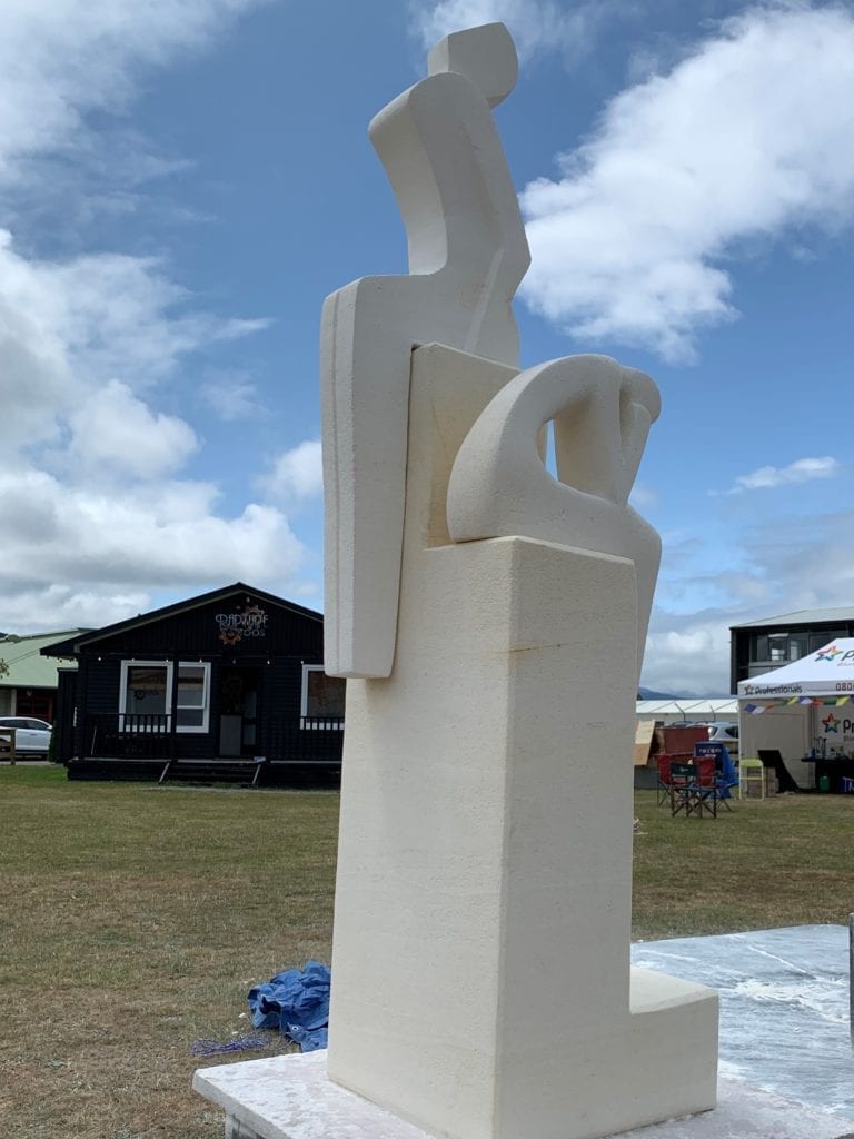 Ōtaki Sculptor Sculpture Carving NZ